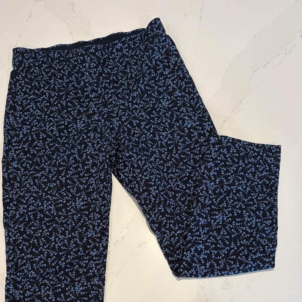 J. Jill  Blue/Black Floral Patterned pull on Slim leg Pants Size 8
